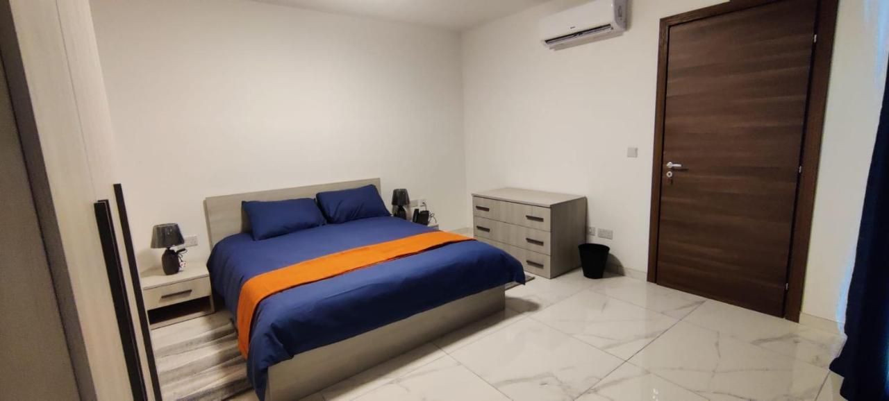 Blu-M Central Qormi Exterior photo